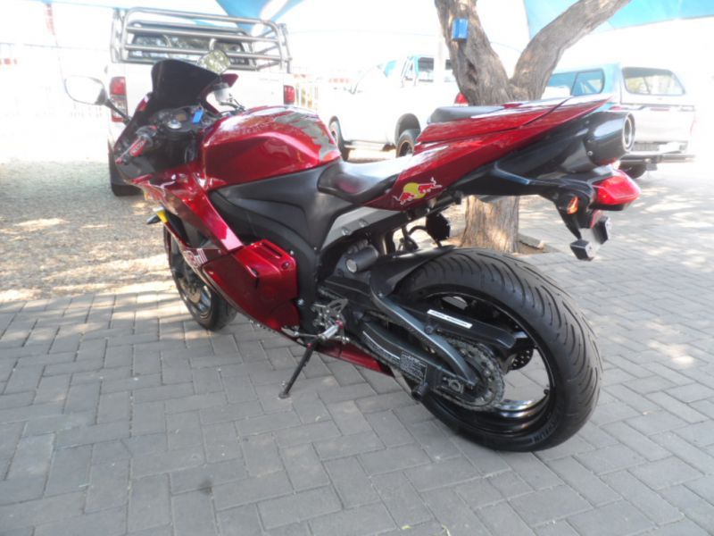 Honda rr store 600 olx